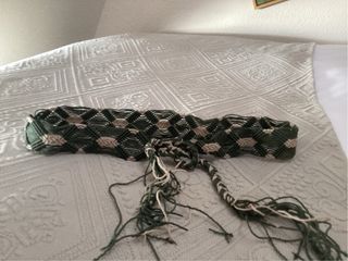 Cinturón trenzado beige y verde