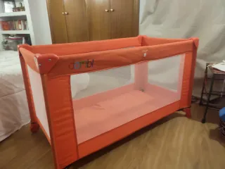 Cuna de viaje con colchón plegable