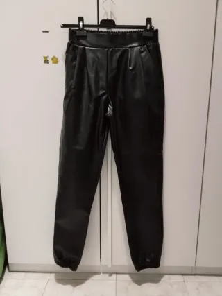 Pantaloni ecopelle donna neri, taglia S/M