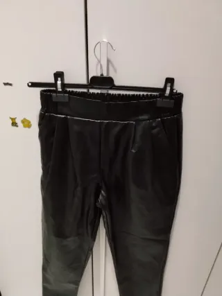 Pantaloni ecopelle donna neri, taglia S/M