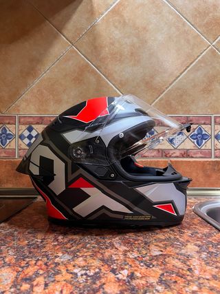 Casco KYT TT-Revo