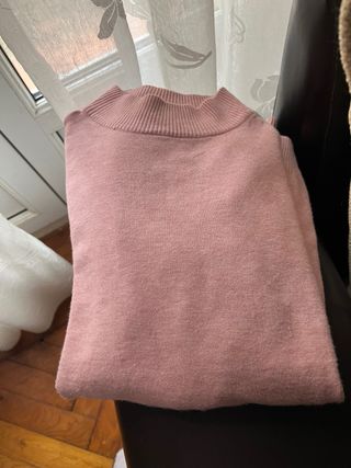 Jersey rosa  cuello medio talla M/L nuevo