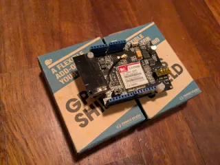 2x GPRS Shield per Arduino (Seeedstudio SIM900)
