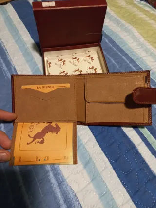 Cartera de piel La Rienda marrón