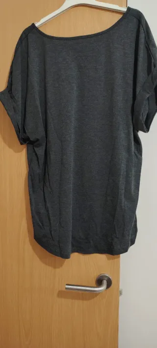 Camiseta gris estrellas XXL sin estrenar