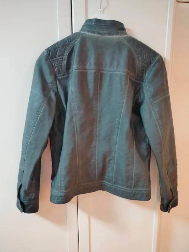 Chaqueta cuero chica verde