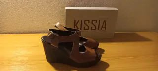 Sandalias cuña KISSIA marrones verano