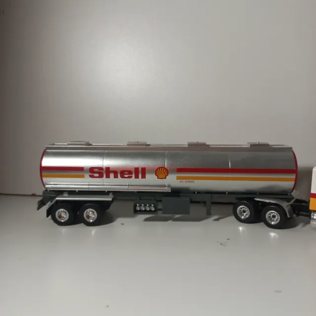 Camión Cisterna Shell