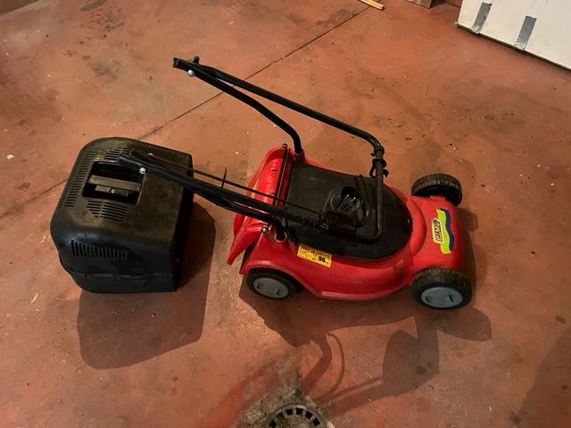 Cortador de Grama Elétrico