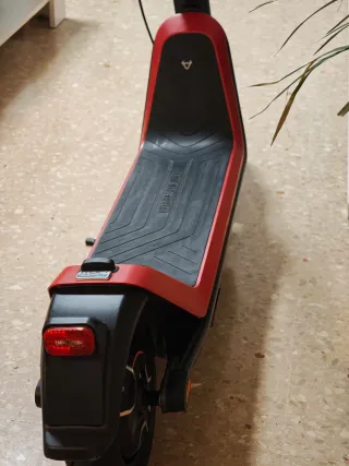 Niu KQi3 Sport Patinete Eléctrico Rojo