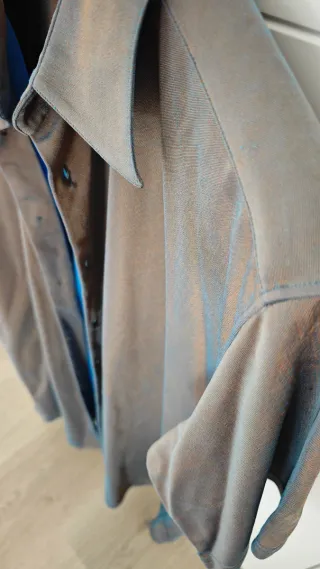 Camisa hombre Talla L brillante