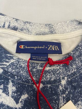 Camiseta Champion x Zara 