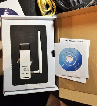 Router Inalámbrico Belkin y Adaptador USB TP-Link