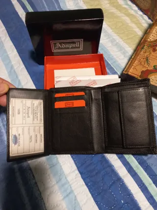 Cartera de piel Adapell negra de caballero
