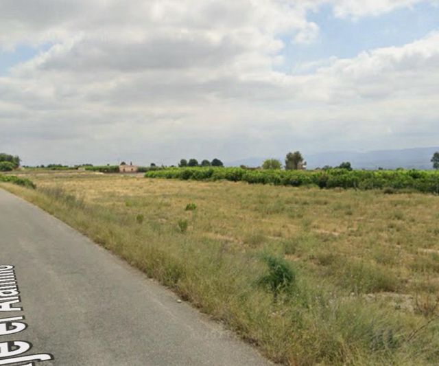 Parcela rústica con agua trasvase