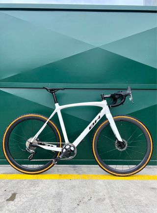 BH RX Team- bici de Carbono con Ruedas Carbono