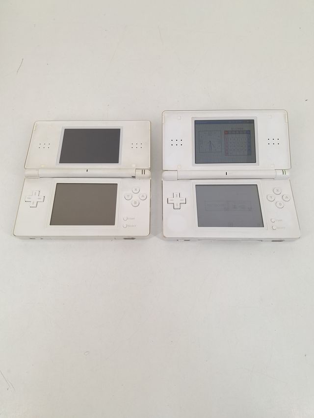 2 CONSOLAS NINTENDO DS LITE PARA PIEZAS