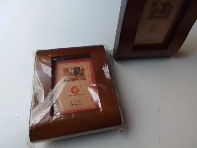 2 Marcos de fotos madera