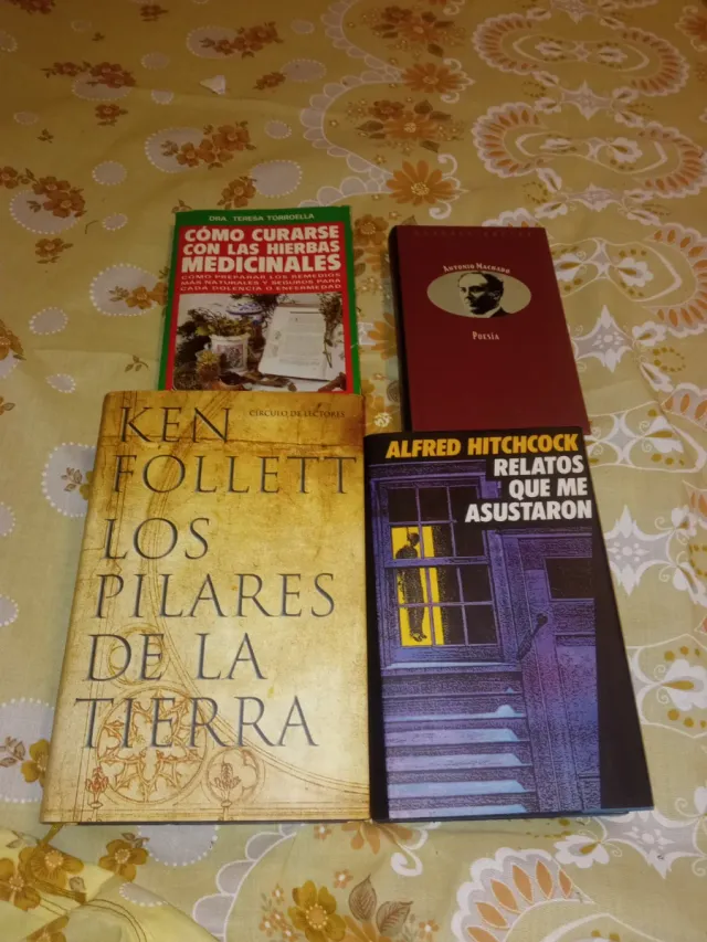 Lote 4 Libros: Ken Follett, Hitchcock, Machado