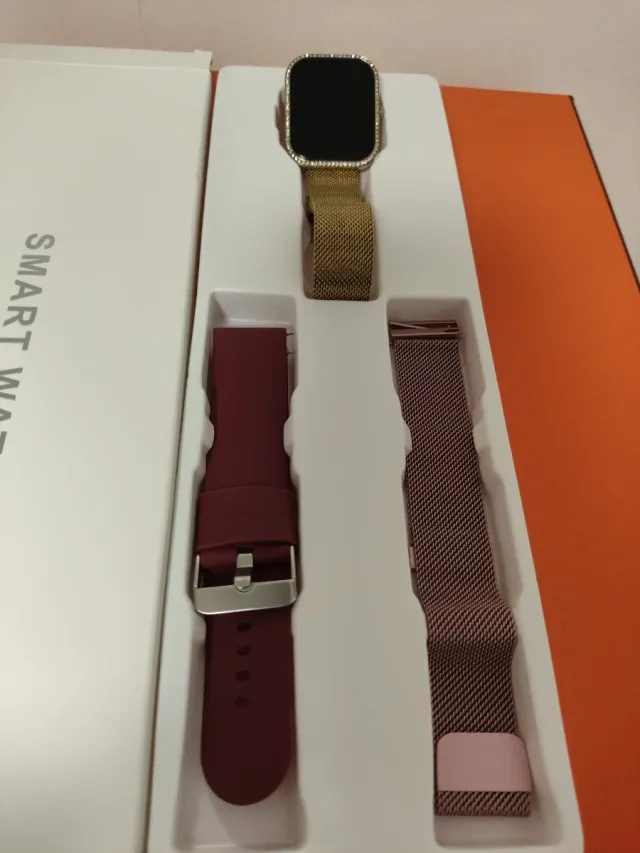 Smartwatch Dorado con Correas Intercambiables