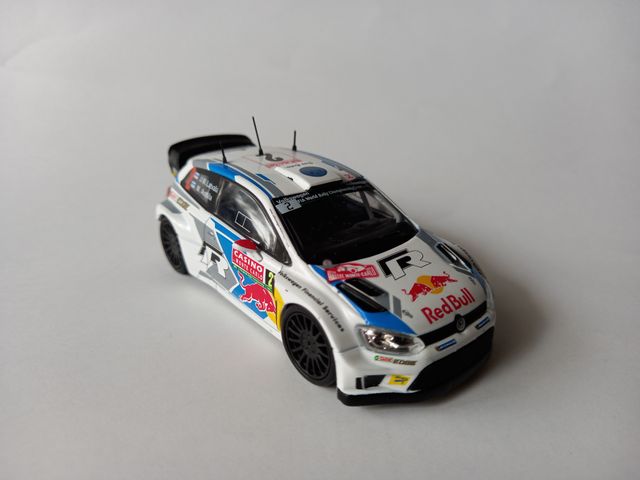 VW Polo R WRC 2014; J.M. Latvala; IXO; Scala: 1/43