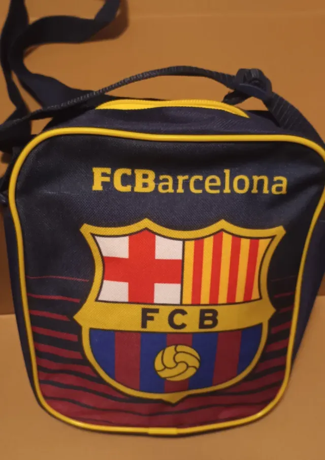 Bolso,  riñonera FC Barcelona y bufanda