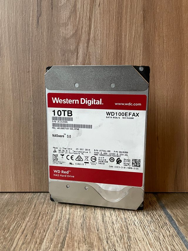 Disco Duro WD Red 10TB NAS (WD100EFAX)