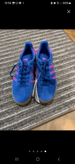 Adidas Gazelle Talla 42 Azul Eléctrico y Morado