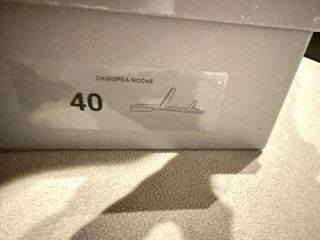 Sandalias Diplomatic Negras y Doradas