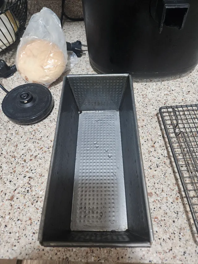 Molde para pan metálico