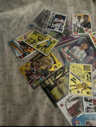 Cromos de fútbol variados