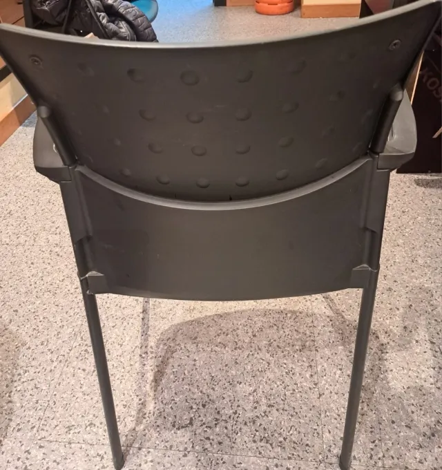 4 Sillas tipo consulta