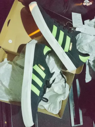 Zapatillas Adidas Talla 42 Nuevas