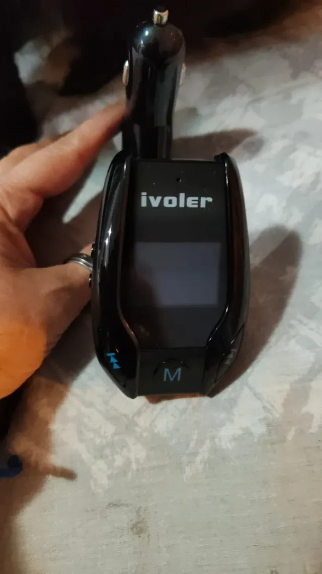 Cargador USB y Cables Varios