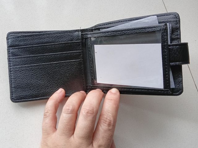 Cartera de caballero negra a estrenar