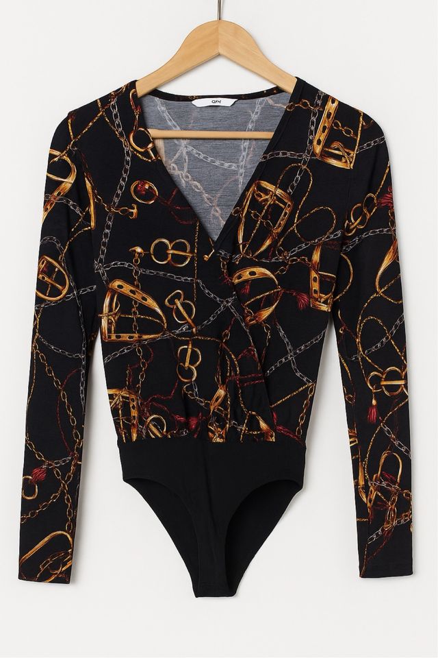 Body negro fiesta cadenas y hebillas