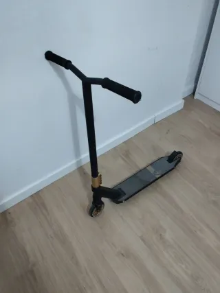Scoot Pro Apollo Negro Oro
