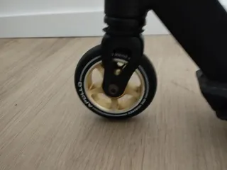 Scoot Pro Apollo Negro Oro