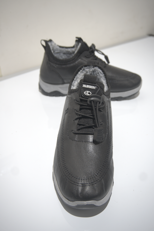 Zapatillas cuero calentitas talla 37