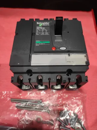 Interruptor Schneider NSX 100 NA LV429639