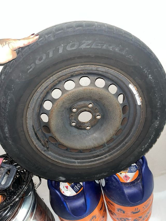 Rueda de repuesto R16