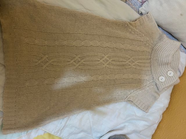 2,Chalecos de punto beige