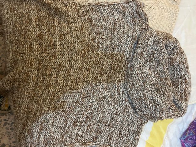 2,Chalecos de punto beige