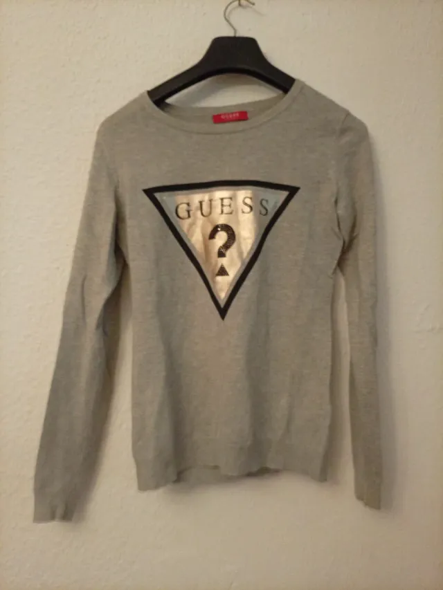 Jersey Guess Mujer Gris Triángulo Logo