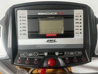 Cinta de correr BH Prácticamente sin uso.