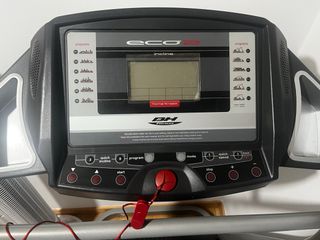 Cinta de correr BH Prácticamente sin uso.