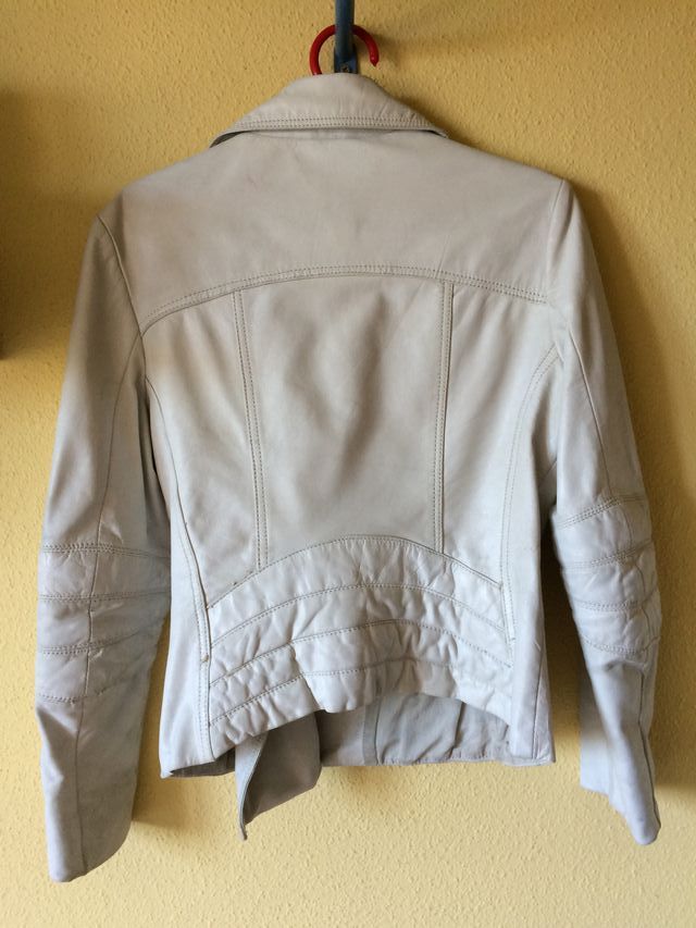Cazadora cuero auténtico blanca