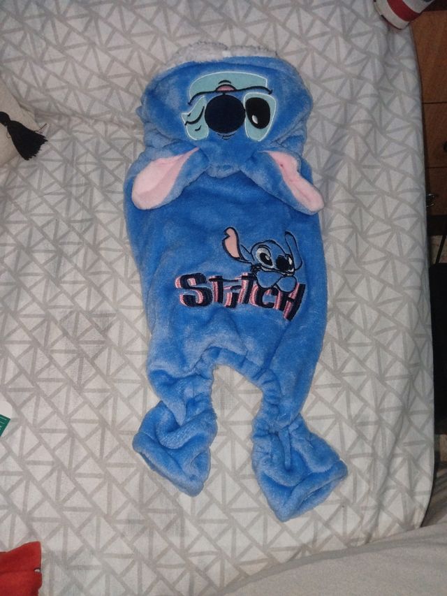 Traje nuevo de perro azul Stitch