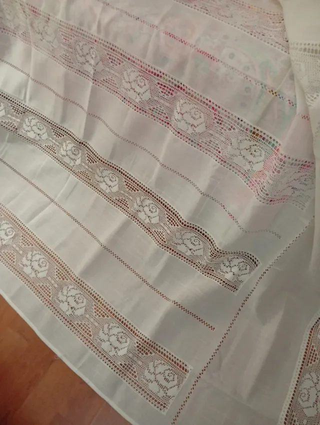 Cortina moderna com fio e entredoses