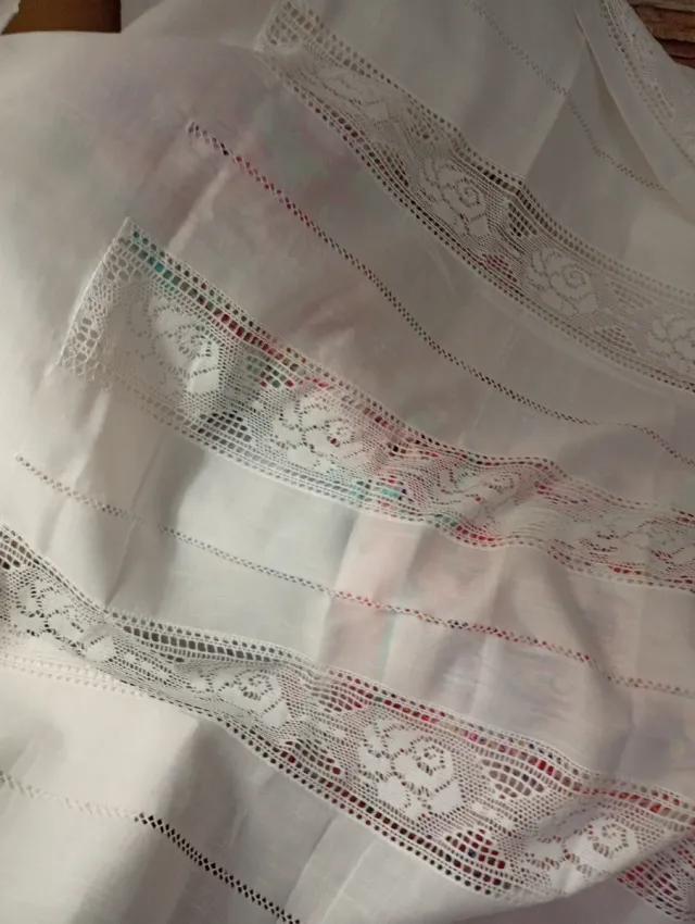 Cortina moderna com fio e entredoses